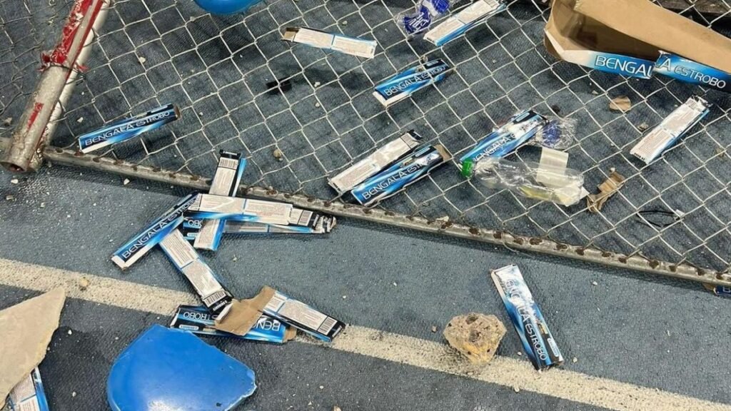¿Cómo ingresan todos estos artefactos prohibidos al Pascual Guerrero? Las autoridades investigan los hechos violentos y los destrozos en el estadio.