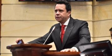 Diego González González, elegido secretario del Senado