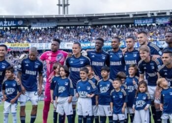 Falcao publicó un emotivo mensaje con esta fotografía del equipo azul en su cuenta de Instagram