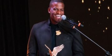 El defensa de Atlético Nacional, Andrés Felipe Román, fue escogido como el mejor jugador del Fútbol Profesional Colombiano (FPC) durante el año 2024.