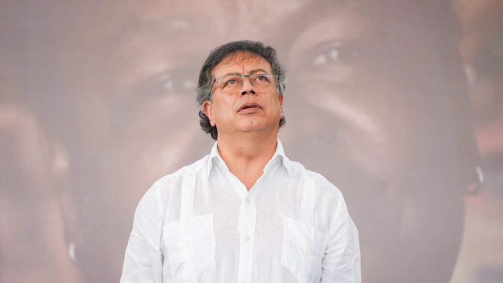 El presidente Gustavo Petro no asistirá a la posesión de su colega venezolano Nicolás Maduro.