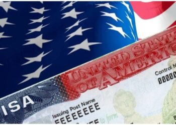 Los ciudadanos que tenían cita este lunes para tramitar su visa se quedaron sin poder hacerlo