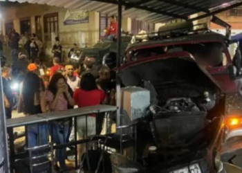 Fuerte choque de campero con billar deja cuatro heridos