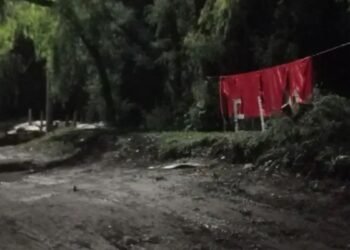 ¿Qué hacía una bandera del ELN en la autopista Norte de Bogotá?