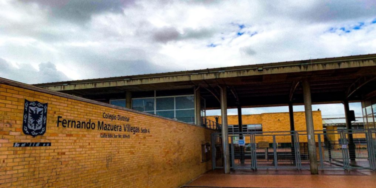 Riña en colegio distrital