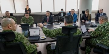 Nuevo Mindefensa hace empalme, mientras mandatarios locales lanzan SOS por la seguridad