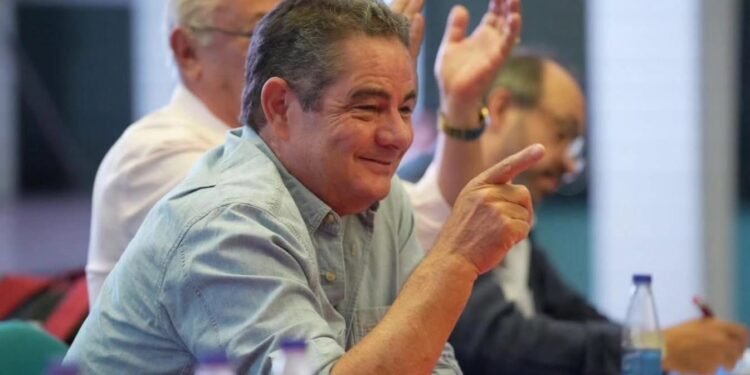 ¿Vargas Lleras va por la Presidencia? Cambio Radical le pide que salga al ruedo