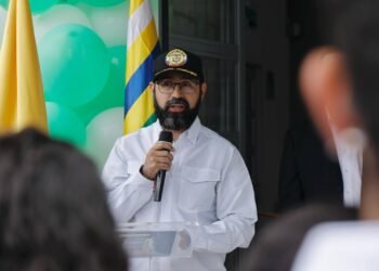 El presidente Petro le aceptó la renuncia a Minminas, Andrés Camacho: ya le tienen reemplazo