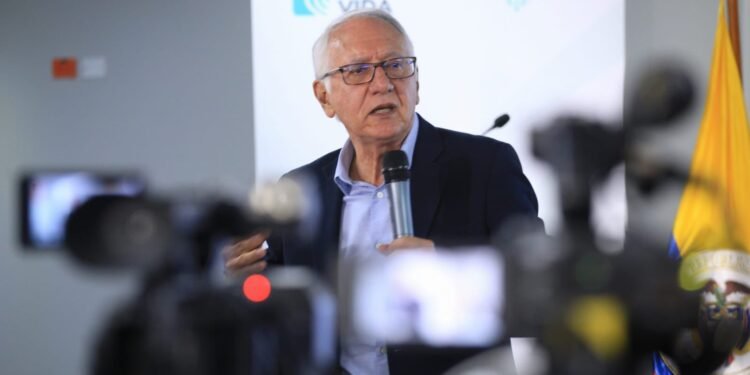 Minsalud le cumplirá a la Corte Constitucional tras jalón de orejas