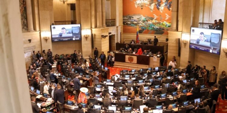 No valieron los “peros” ni los reclamos: plenaria de la Cámara aprueba siete artículos de la reforma a la salud