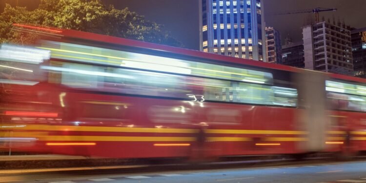 Fuerte accidente en Bogotá deja varios heridos