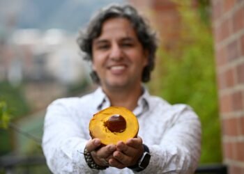 El “señor de las frutas”, un gurú que conserva la riqueza natural de Colombia