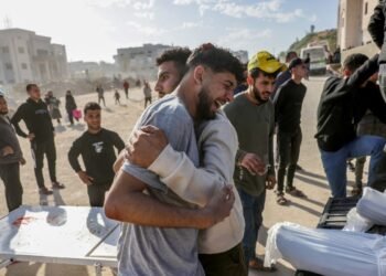 Nuevos bombardeos de Israel en Gaza dejan más de 400 muertos: fueron en “total coordinación” con EEUU