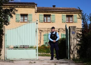 Investigación por misteriosa muerte de niño en Francia da un giro con detención de sus abuelos