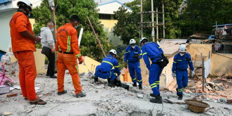 Siguen las operaciones de rescate tras terremoto que dejó 1.700 muertos en Birmania; en Tailandia van 18 víctimas