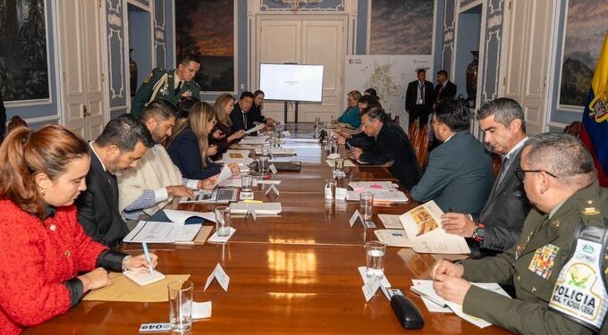 Petro lanzó pullas a diestra y siniestra en consejo de ministros