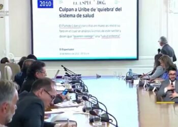 Petro acusa a la prensa y a “voceros pagos” de una campaña perversa contra la salud: “Han sido cómplices de asesinatos”