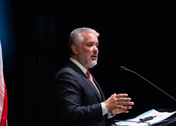 Iván Duque fue dado de alta tras ser hospitalizado de urgencia