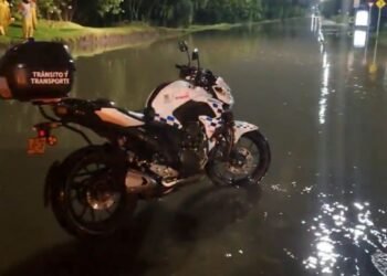 Las lluvias causan emergencias viales en Bogotá