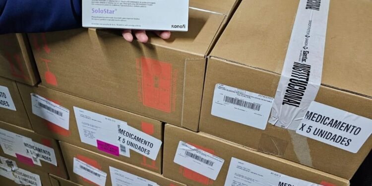 “Son asesinos los que acaparan la insulina”: presidente Petro