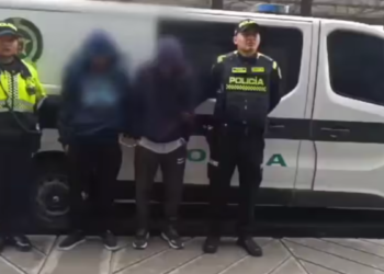 Jóvenes fueron capturados “infraganti” por atentar contra un vehículo del sistema de Transmilenio