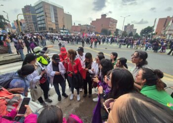 Actos de vandalismo en Bogotá durante marchas del 8M