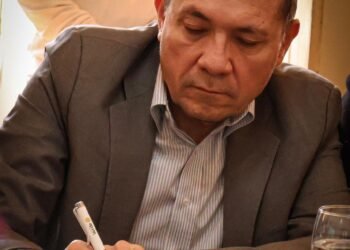 ¿Reforma laboral por decreto? Gobierno alista paquete de medidas