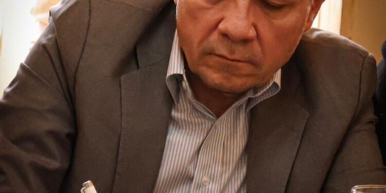 ¿Reforma laboral por decreto? Gobierno alista paquete de medidas