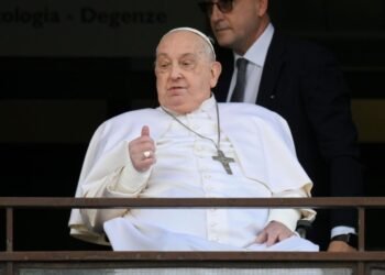 El Papa Francisco reaparece y bendice a los fieles: “¡Gracias a todos!”