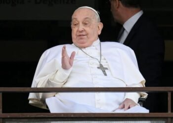 El Papa Francisco reaparece y bendice a los fieles: “¡Gracias a todos!”
