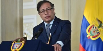 Presidente Petro denuncia que impidieron entrada a enfermera que atiende a su papá