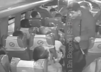 Video: asaltaron a 25 pasajeros dentro de un bus que iba de Bogotá hacia Zipaquirá