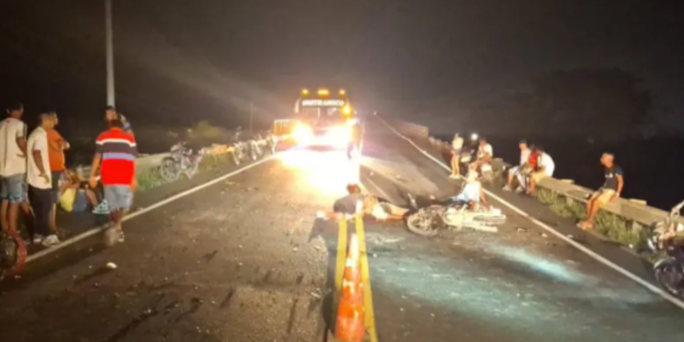 Choque de dos motos en Bolívar deja tres muertos, entre ellos un niño de 2 años