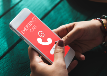 El mensaje que debe ignorar en WhatsApp: podrían robarle sus contactos y la cuenta