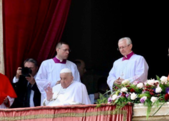 Papa Francisco, en misa del Domingo de Resurrección: “Jesús llora las lágrimas de quien sufre”