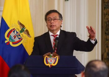 El 1 de mayo el presidente presentará la consulta popular al Congreso