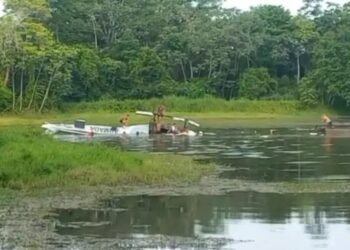 Helicóptero de la Armada se accidentó en lago de Malagana, Bolívar: murió un militar