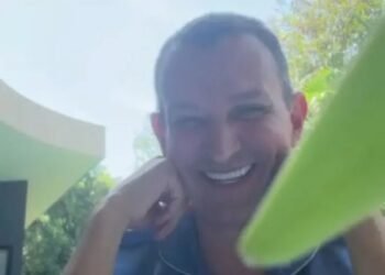 ¿Por qué Emilio Tapia, dos veces condenado por corrupción, ya está en casita y muy sonriente?