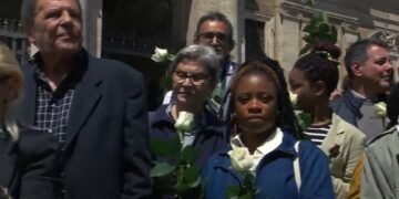 Como Francisco lo hubiese querido, los “descartados” le dieron el último adiós al papa