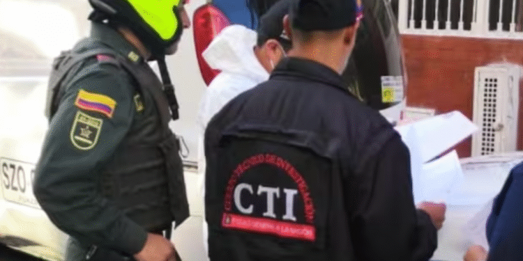 Tragedia en Valle: mueren pareja y su hija de 5 años al estrellarse con tractomula