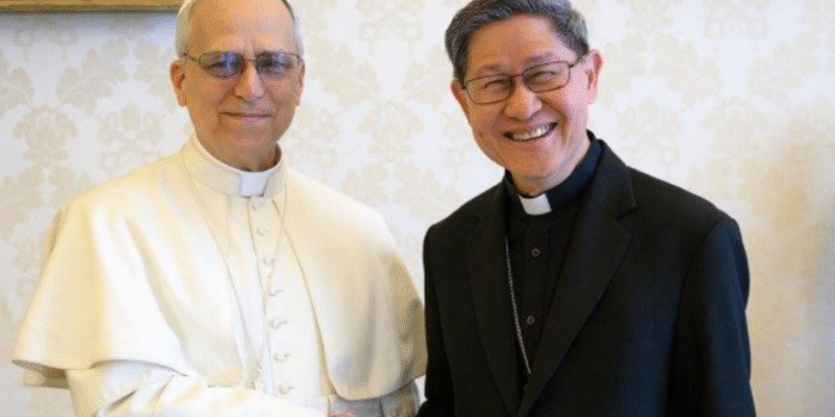 Tagle, el gran favorito que no fue elegido papa, habla de León XIV: “Un pastor que escucha”