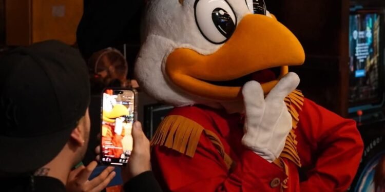 ¿Los españoles le quieren “robar” el pollo Frisby a Colombia?