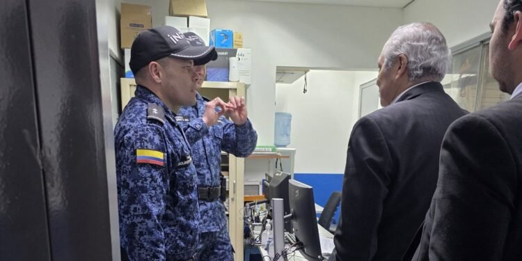 El congresista Iván Name fue recluido en la Picota, donde pasó su primera noche