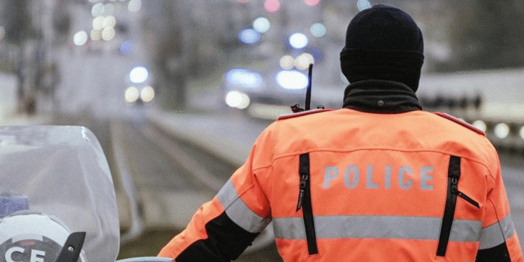 Arrestan a al menos 100 migrantes que trabajaban en una obra en la Florida: hay colombianos