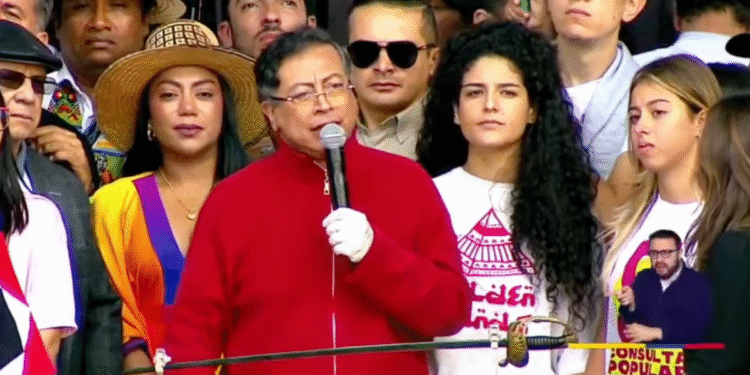 Advertencia de Petro al Congreso si no apruba la consulta popular: “El pueblo se levanta y lo revoca”