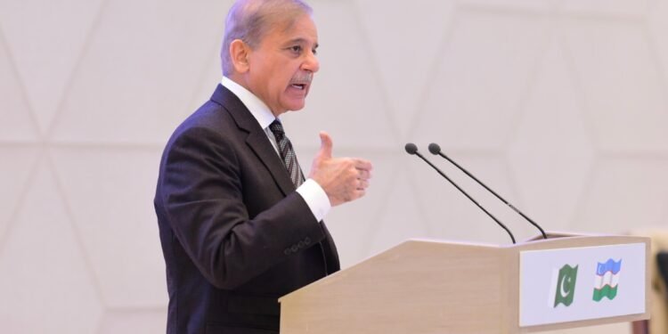 India ataca con misiles a Pakistán