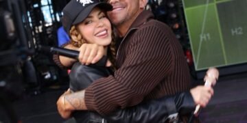 “Ni con todo el café de Colombia me quito tu aroma”: así suena el estreno de Shakira y Alejandro Sanz