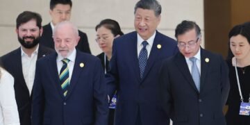 China levanta requisito de visa para cinco países latinoamericanos: Colombia no fue incluida
