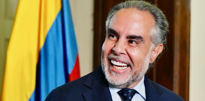 Benedetti advierte que Gobierno convocaría la consulta popular por decreto: ¿bajo qué argumento?