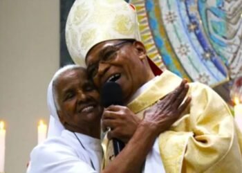 Viuda se convierte en monja gracias al apoyo de su hijo obispo:  “La familia es la cuna de Dios”